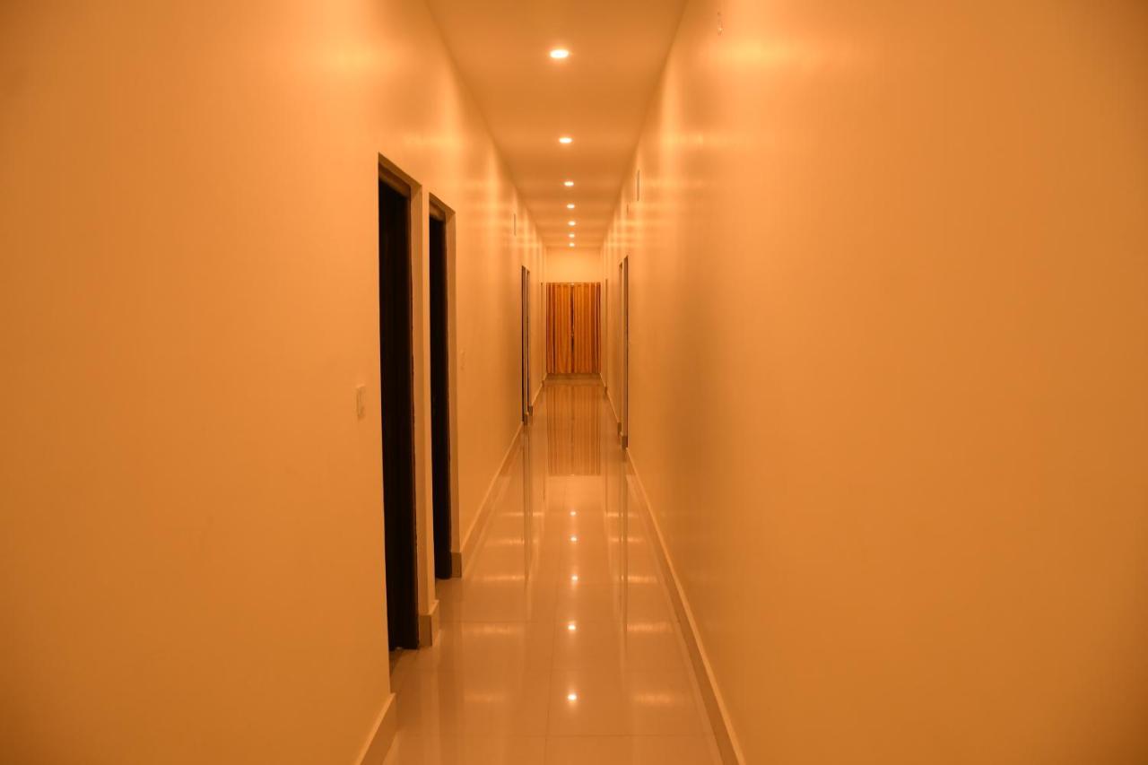 Hotel Aayes And Resort Shānti Niketan Exterior foto